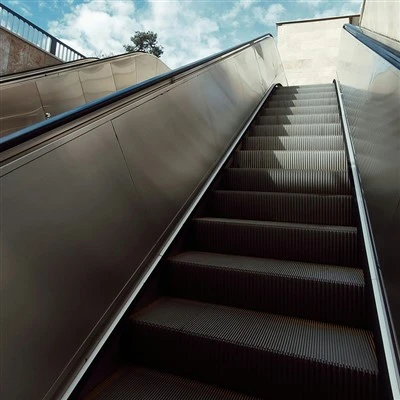 Escadas rolantes totalmente externas